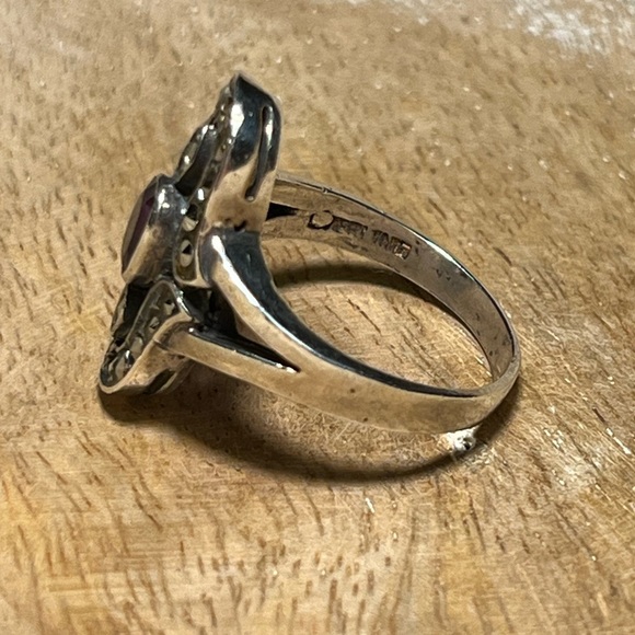 Vintage Marcasite & Amethyst 925 Sterling Silver Ring - Picture 7 of 11